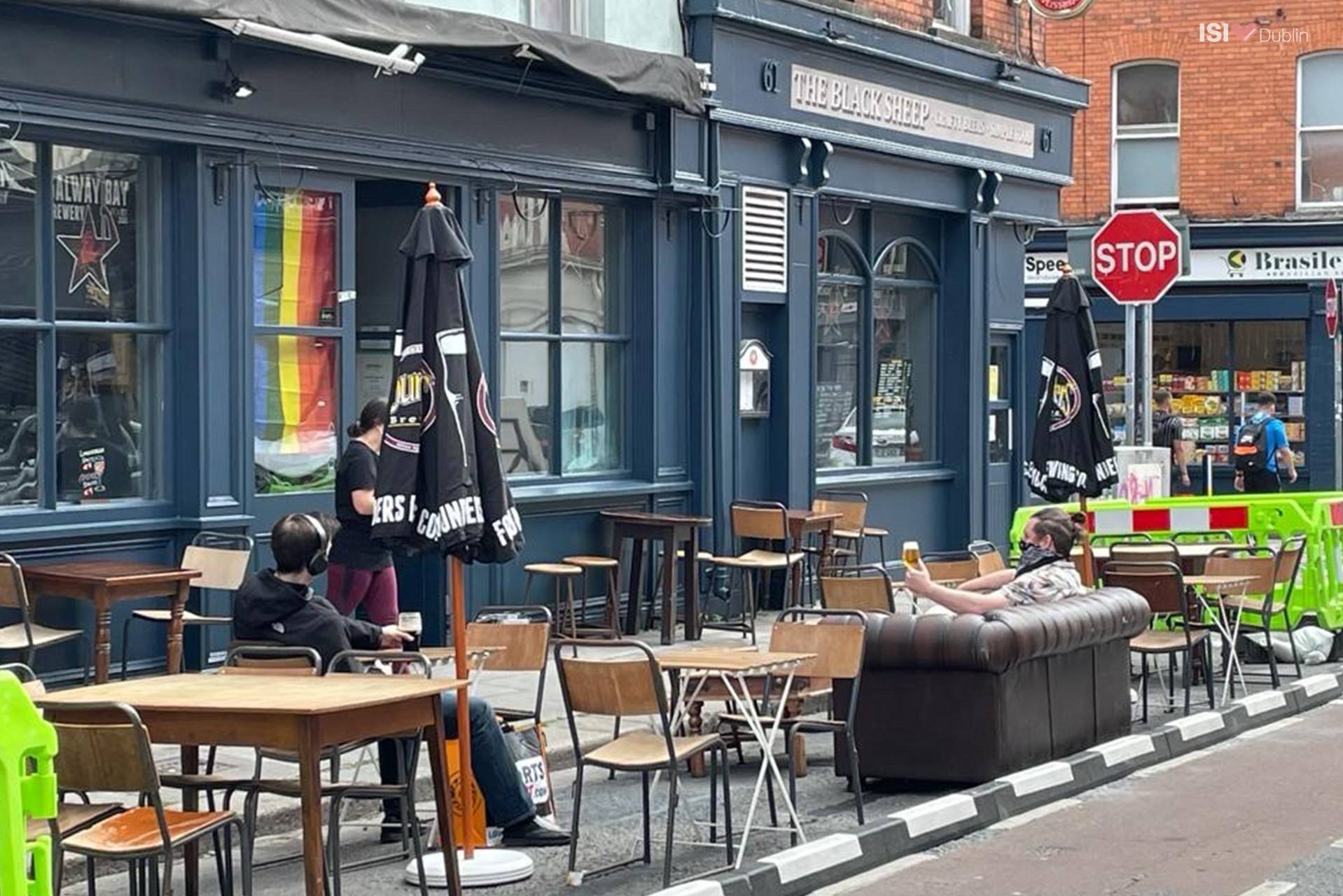 Fußgängerzone,Dublin,im Freien,Essen und Trinken im Freien,ISI,Capel Street,Parliament Street