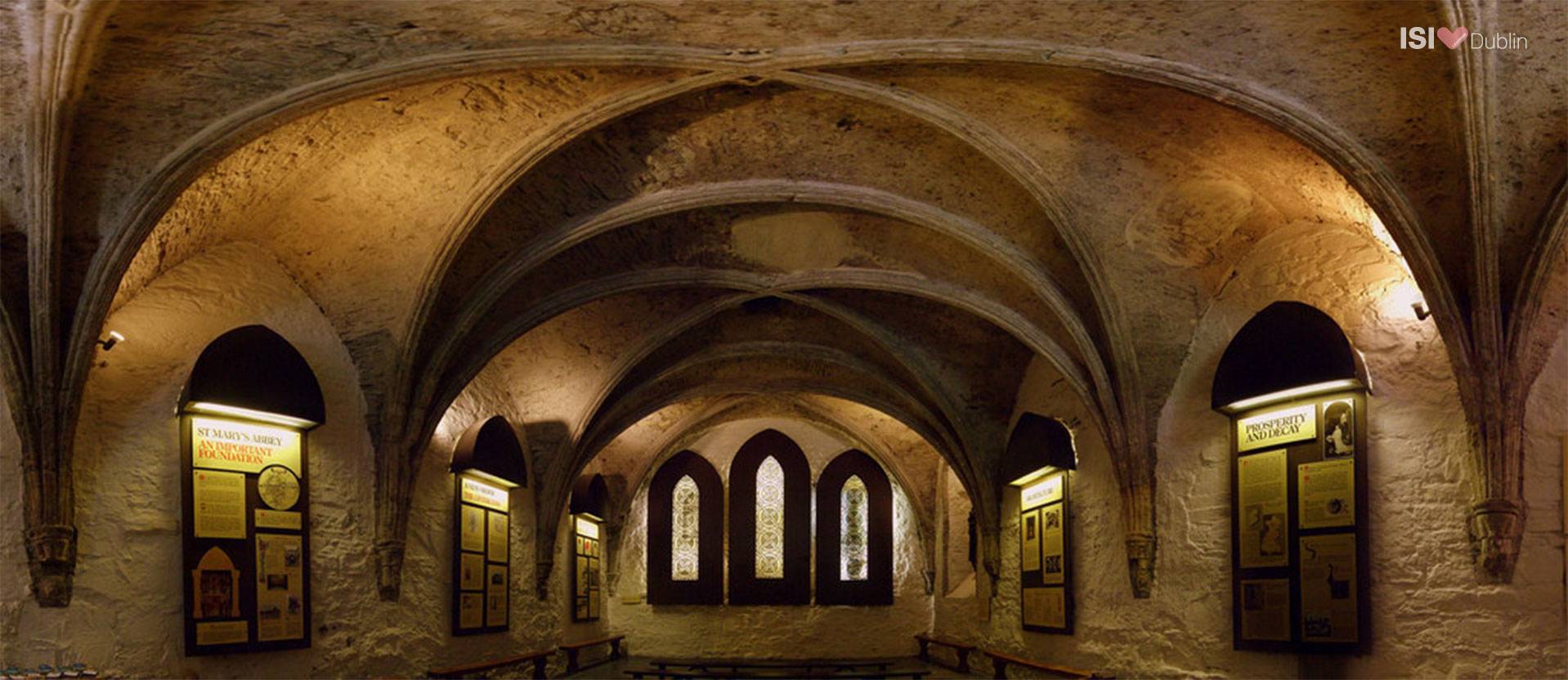 The arched stone roof of the Chapter House, in a 2008 photo auto-stitched from 42 smaller photographs by Andy Sheridan