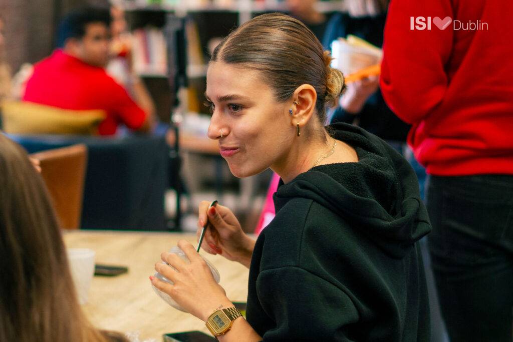 Yetişkinler için İngilizce Dil Kursları